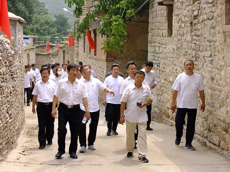 让党旗高高飘扬---博富体育集团党员参观大峰山红色教育基地活动